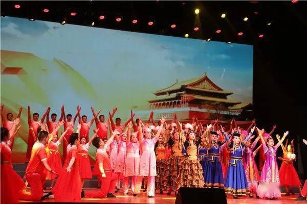 三位美女室友等你来约！《完蛋！我被美女包围了！》全新DLC即将上线